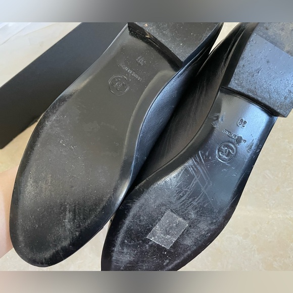 Chanel Ballet Flats Lambskin & Patent Calfskin - Picture 10 of 16